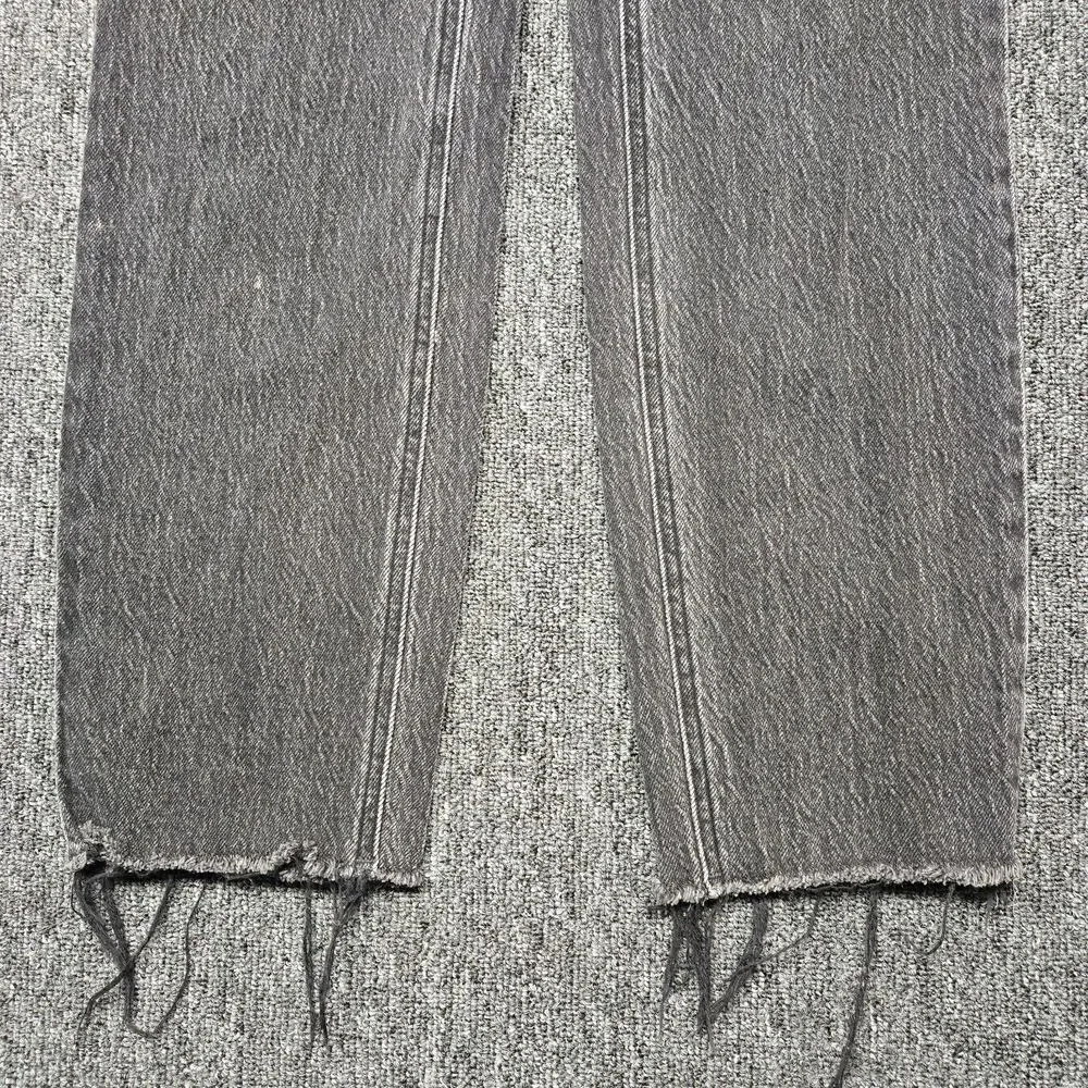 H&M Women’s Jeans 8 Black High Waist Straight Leg Frayed Hem Ankle Denim